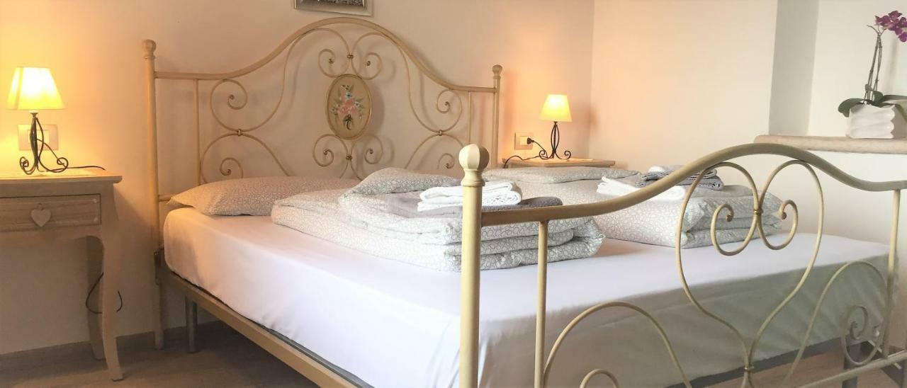 Ferienwohnung La Casa Nel Bosco Malcesine Exterior foto
