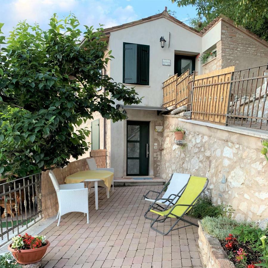 Ferienwohnung La Casa Nel Bosco Malcesine Exterior foto